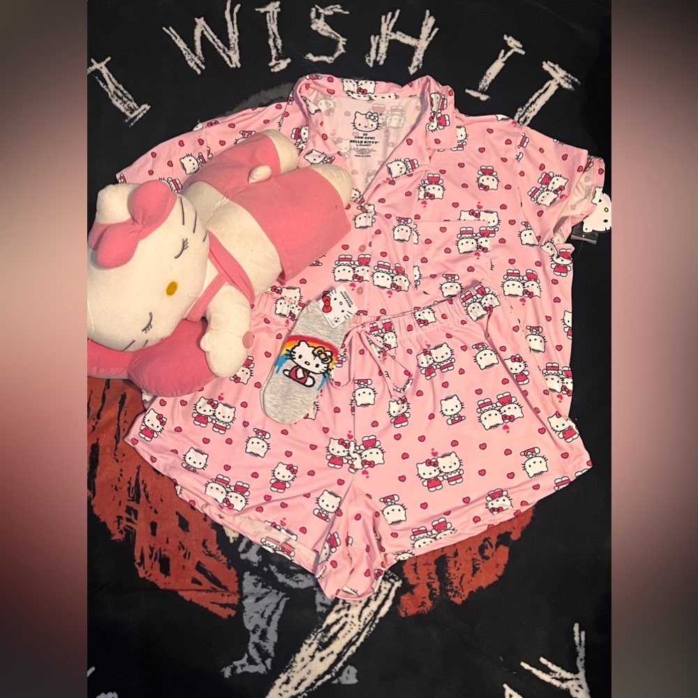 Hello kitty pjs bundle